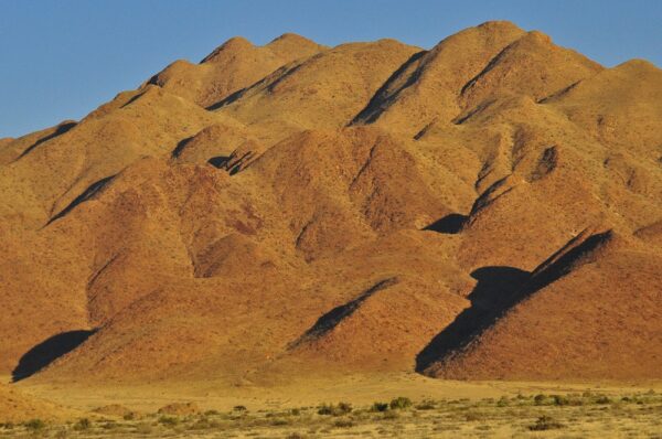 Bizarre Bergformation bei Sesriem, Namibia