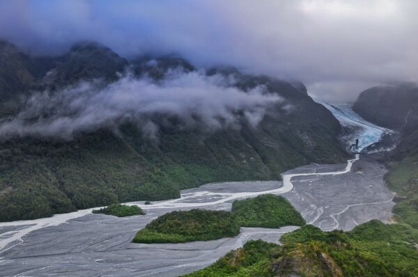 Fox Gletscher trifft subtropischen Urwald, Westland-Nationalpark, Südinsel, Neuseeland