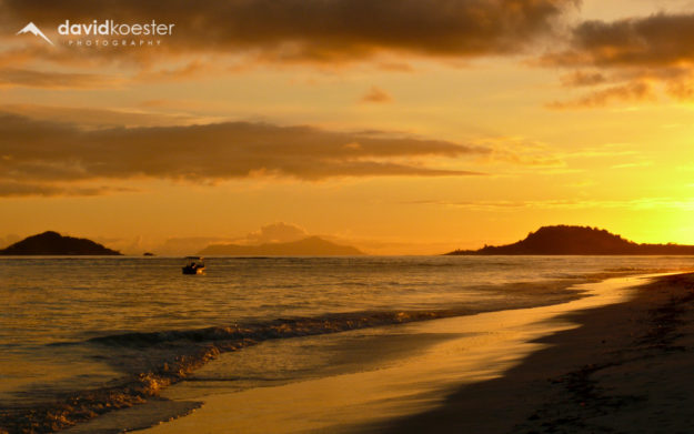 Seychellen Wallpaper 3 | Strand von Grand Anse, Praslin | 1920x1200 | Hintergrundbild, Desktopbild, Bildschirmhintergrund