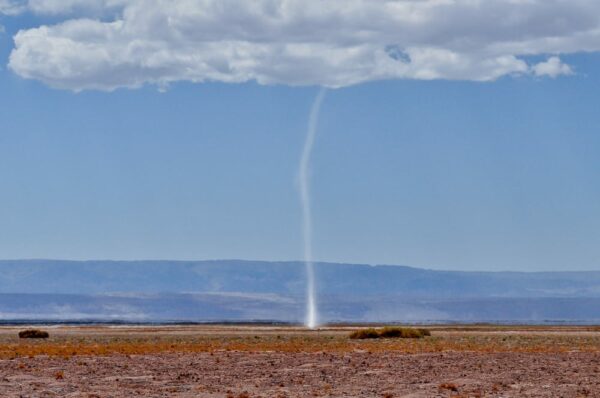 Beginn eines Wirbelsturms, Atacama-Wüste, Chile