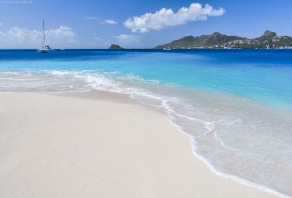 Strand auf Palm Island, St. Vincent & Grenadinen, Karibik