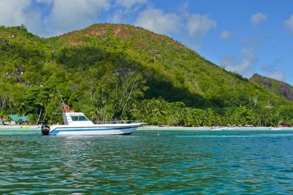 Palmenstrand in der Cote d´Or, Praslin, Seychellen