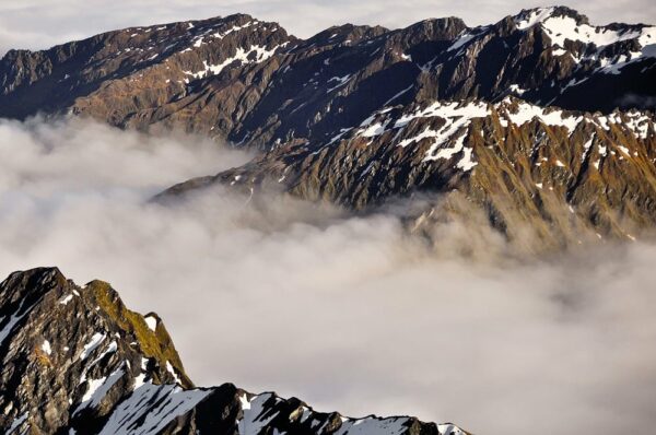 Berge im Morgennebel, Mount Cook Nationalpark, Neuseeland