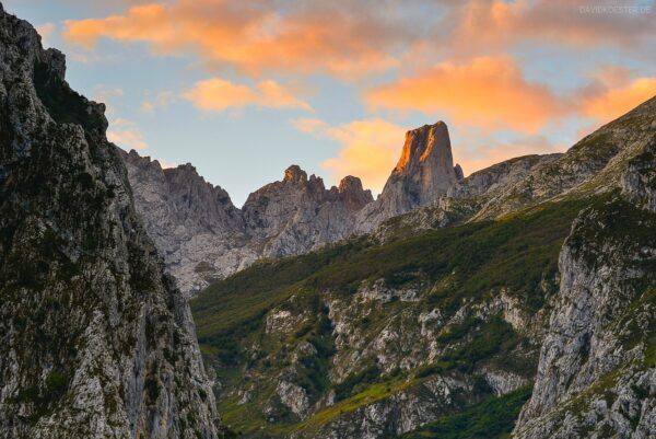 Naranjo de Bulnes und Uriello, Picos de Europa, Asturien, Spanien