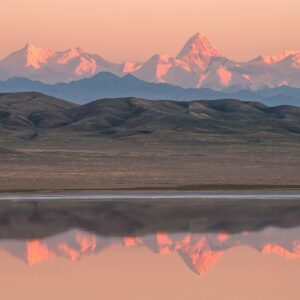 Kasachstan – Spiegelung der Pamir-Berge im Tuzköl See Kasachstan - Spiegelung der Pamir-Berge im Tuzköl See