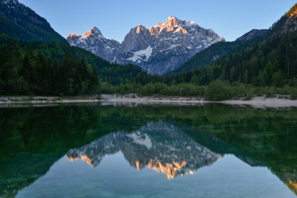 Spiegelnder Bergsee, Slowenien