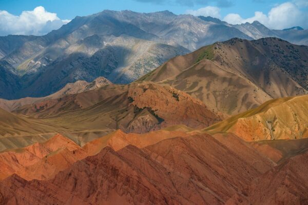 Kirgistan - Alai-Gebirge mit bunten Bergen