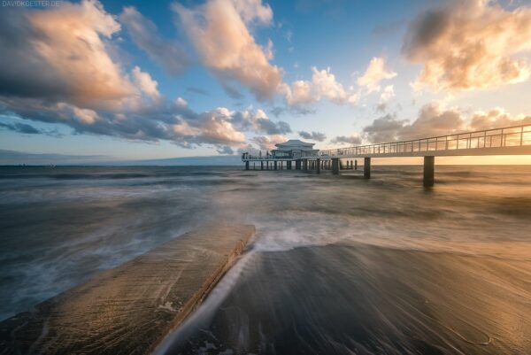 Deutschland - Timmendorfer Strand mit Seebrücke