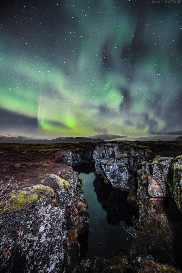 Polarlicht Schlucht Silfra, Nationalpark Thingvellir, Island