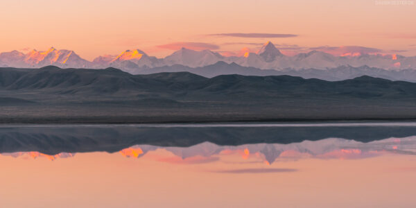 Kasachstan #20 - Panorama Spiegelung Khan Tengri und Tian Berge in Salzsee