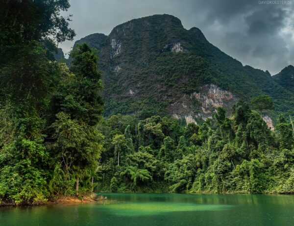 Cheow Larn Lake, Khao Sok Nationalpark, Thailand