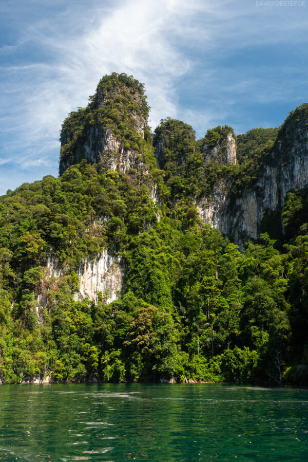 Thailand - Felsenlandschaft im Khao Sok