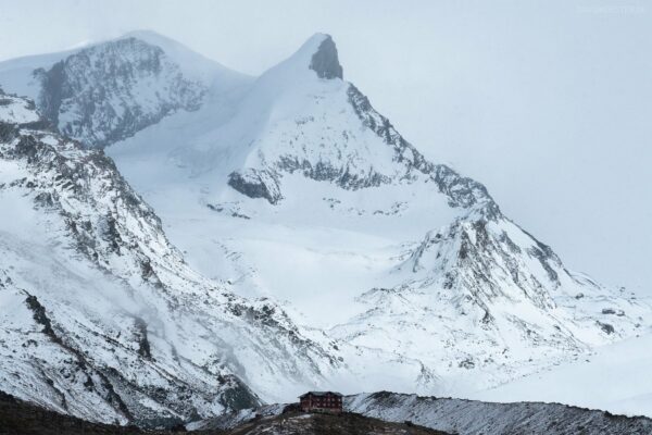 Schweiz - Hütte auf Fluhalp, Wallis