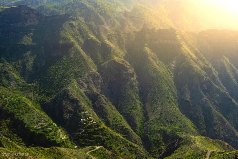 Gran Canaria - Urzeitlicher Canyon und mysteriöse Berglandschaft