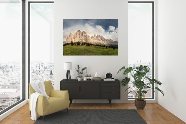 Dolomiten - Gschnagenhardt Alm mit Geislerspitzen – Bild 3