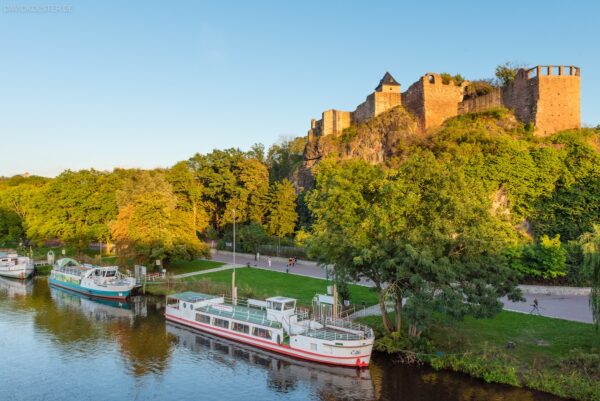 Halle Bilder - Burg Giebichenstein an der Saale im Frühjahr